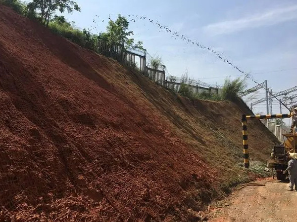 Mine spraying
